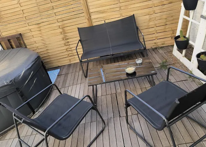 Σπίτι διακοπών Appartement-1- Prive, Terrasse, Parking Et Jardin *